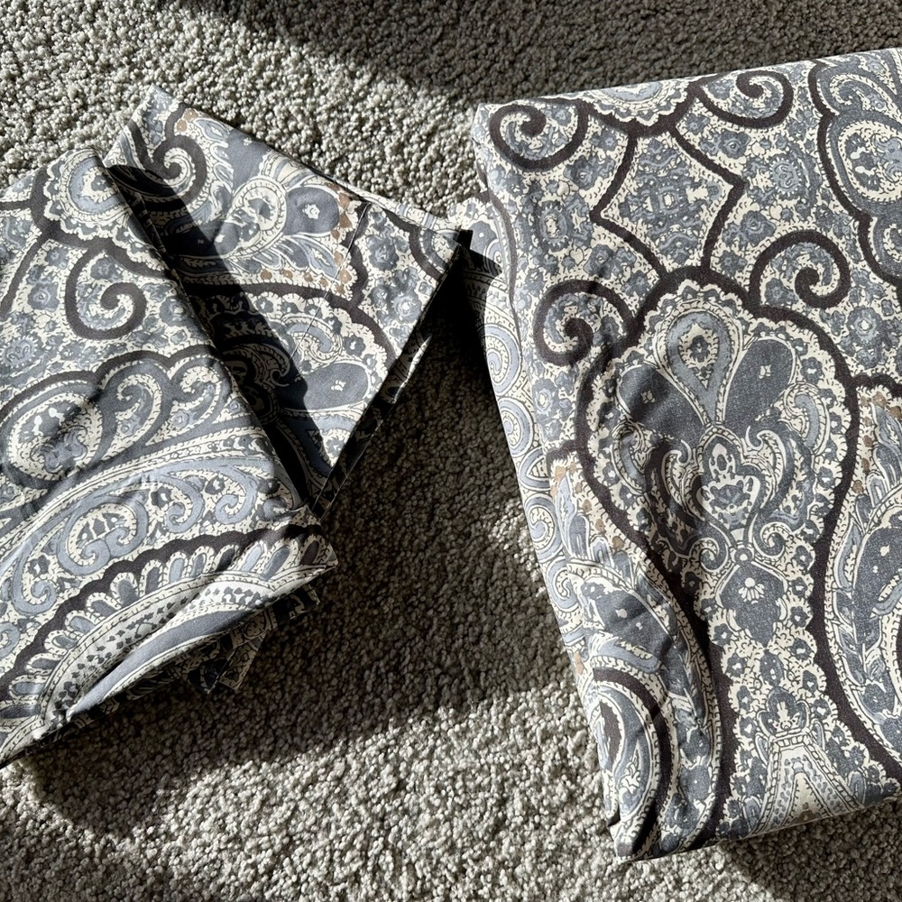 Pottery Barn Queen Duvet w/Shams